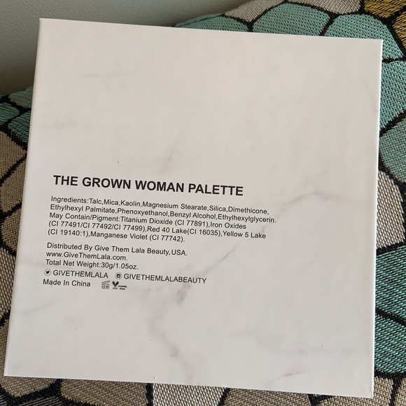 ❣️HOST PICK❣️ New Give Them Lala Beauty Palette - Picture 5 of 8